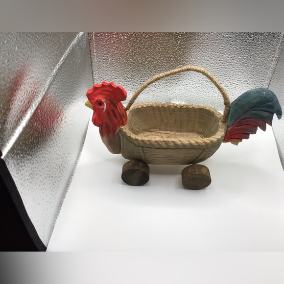 NWOT Perfect Spring Decoration Stunning Rooster on Wheels - Picture 1 of 3